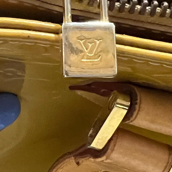 Authentic LOUIS VUITTON Vernis Houston bag - Picture 15 of 16